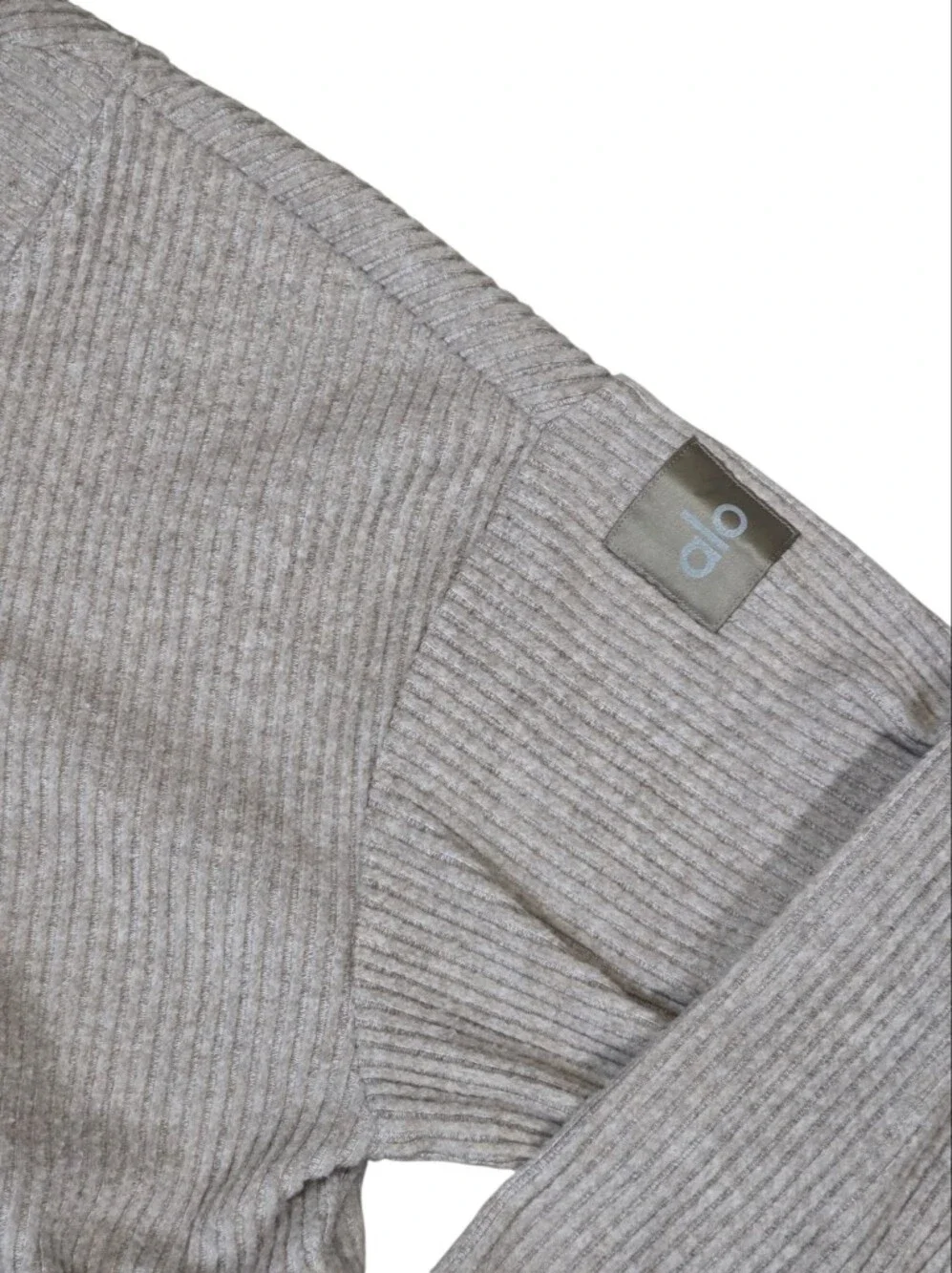 ALO Yoga Muse Ribbed Crop Sweater in Heather Oat Size Med